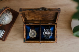 Drewniane pudełko na zegarki 2 komorowe